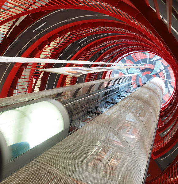 景观观光电梯——思维塔电梯每一台电梯都是件艺术品